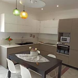 https://kris-appartamento.riccione-hotels.org
