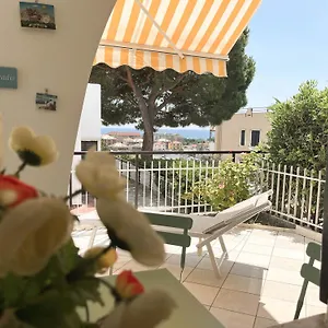 https://casa-la-perla-alloggio-con-terrazza-e-piscina.hotelitalianriviera.com